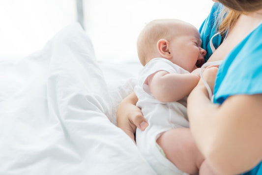 What breastfeeding parents should know about collecting leaking breast –