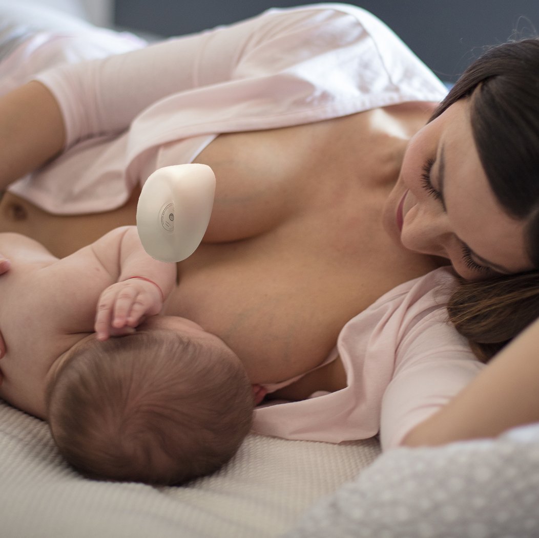 Leakproof Nursing Bra Demo, Prevents Milk Stains & Leaks While  Breastfeeding